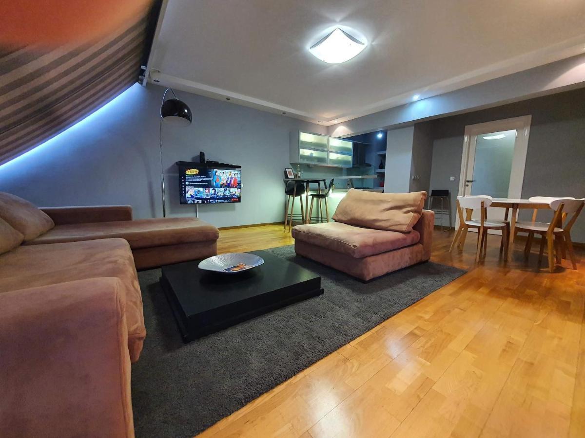 Appartamento Amazing Penthouse Old Town SJJ Esterno foto